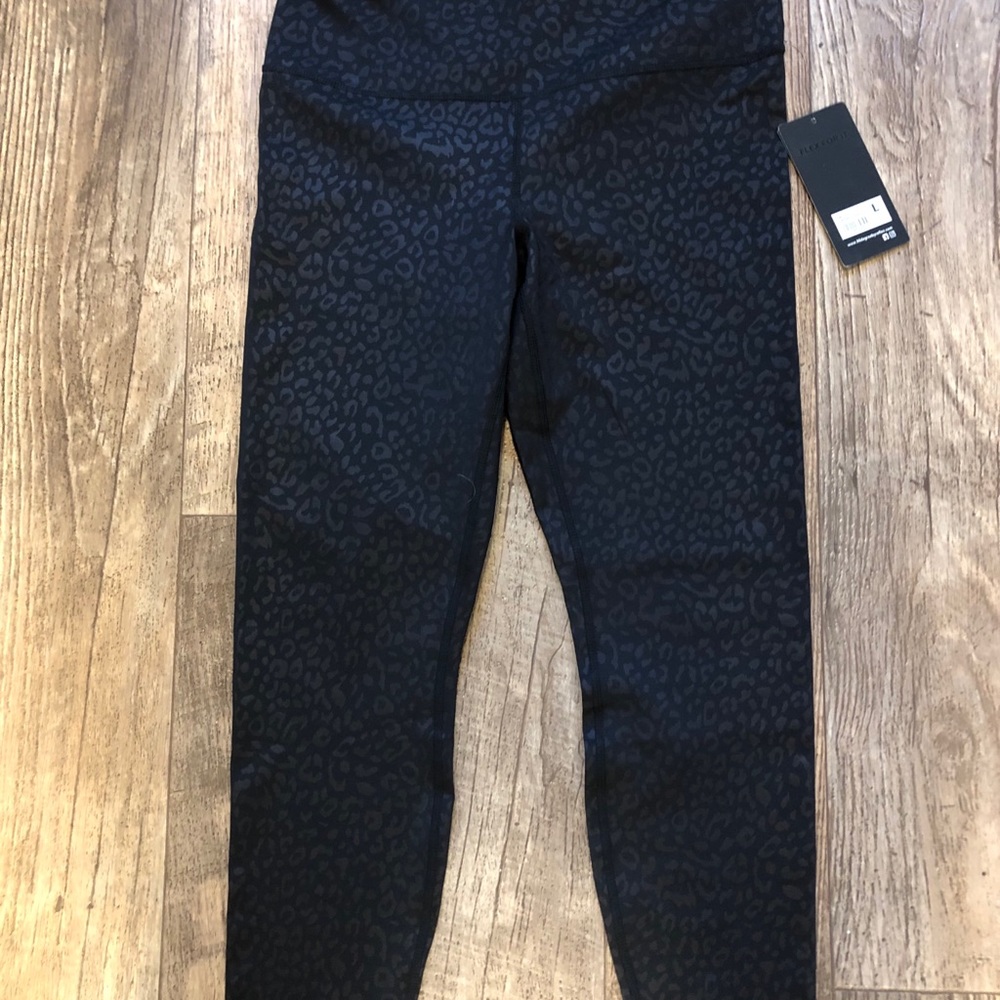 90 degrees leggings black animal print